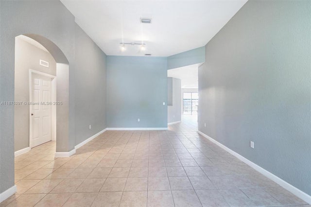 5 of 46 - 2000 Ne 39th Ter, Homestead, FL