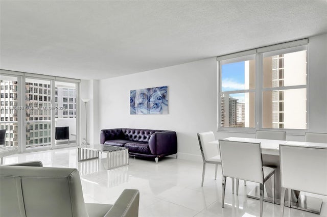 4 of 21 - 5601 Collins Ave 925, Miami Beach, FL