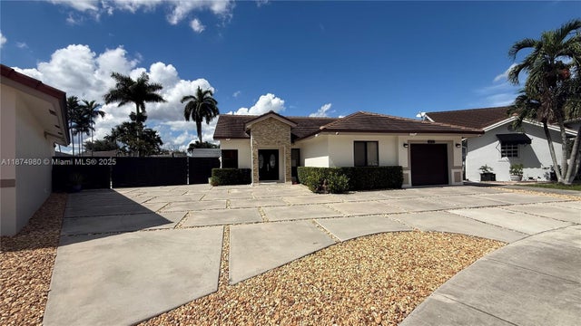 1 of 38 - 840 Nw 134th Ave, Miami, FL