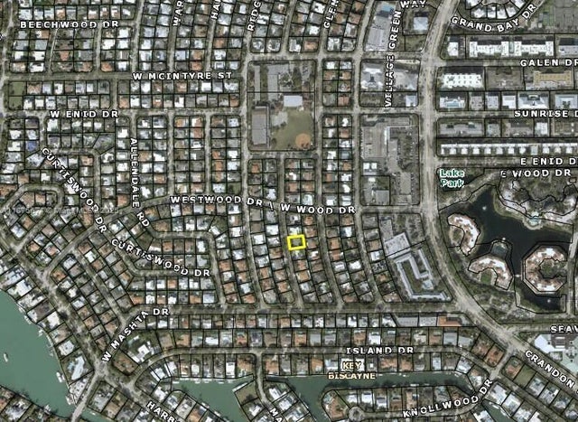 2 of 6 - 737 Woodcrest Rd, Key Biscayne, FL