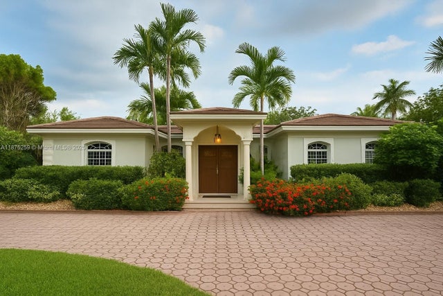 3 of 46 - 401 Warren Ln, Key Biscayne, FL