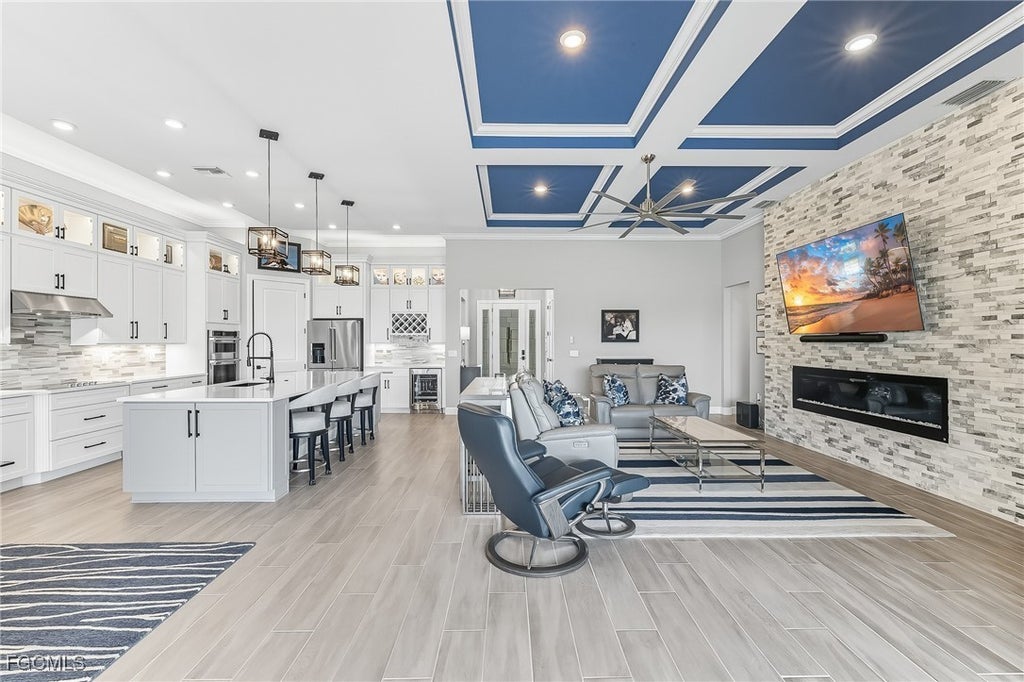 17160 Easy Stream Ct, Alva