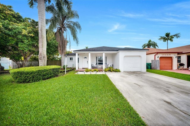 3 of 27 - 15450 Sw 143rd Ave, Miami, FL