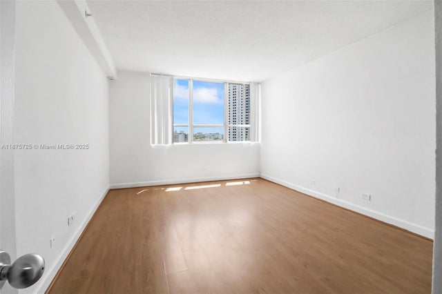 5 of 19 - 1500 Bay Rd 1182s, Miami Beach, FL