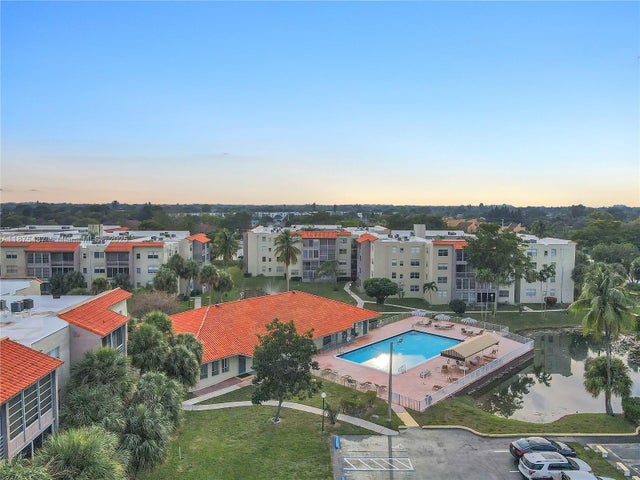 4 of 18 - 1810 Sw 81st Ave 2412, North Lauderdale, FL
