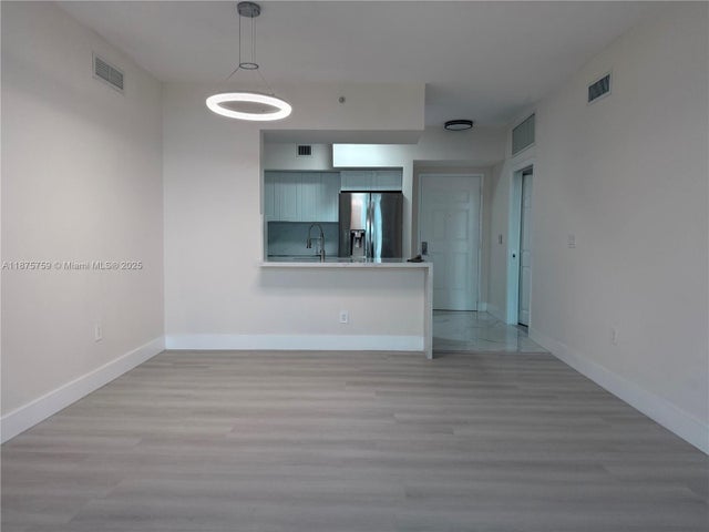 5 of 33 - 888 S Douglas Rd 1502, Coral Gables, FL