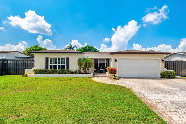 2 of 29 - 8850 Nw 7th St, Pembroke Pines, FL