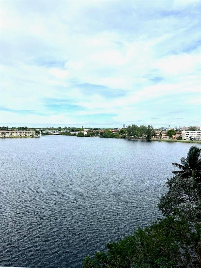 3 of 17 - 1301 Ne Miami Gardens Dr 502w, Miami, FL