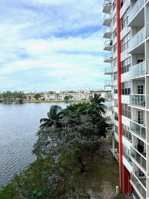 5 of 17 - 1301 Ne Miami Gardens Dr 502w, Miami, FL