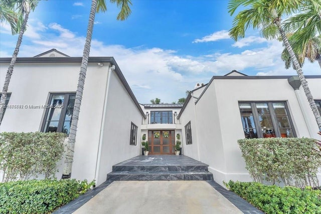 1 of 13 - 1421 Tyler St, Hollywood, FL