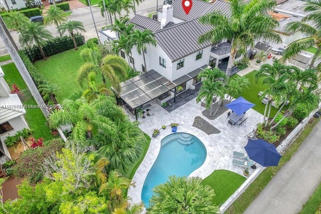 2 of 13 - 1421 Tyler St, Hollywood, FL