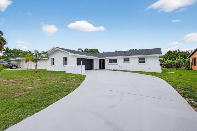 3 of 61 - 2221 Se Sidonia St, Port St Lucie, FL