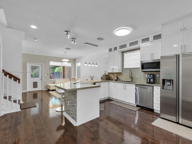 3 of 42 - 8956 Sw 215th Ln, Cutler Bay, FL