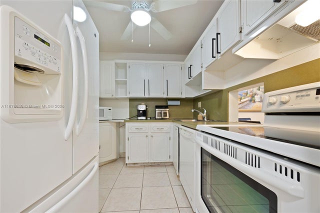 2 of 30 - 8260 Sw 24th St 6110, North Lauderdale, FL