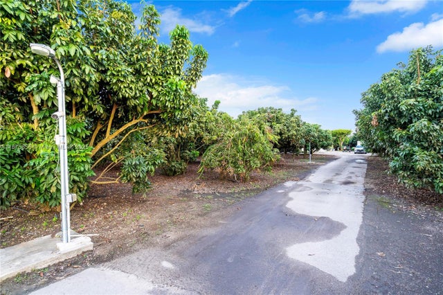 2 of 30 - 17900 Sw 264th St, Homestead, FL