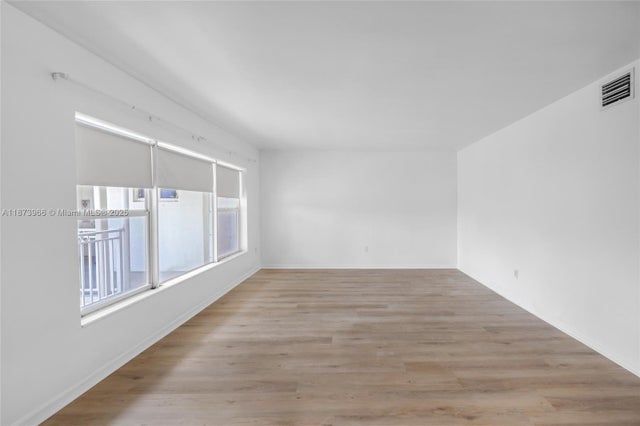 4 of 31 - 10001 W Bay Harbor Dr 404, Bay Harbor Islands, FL