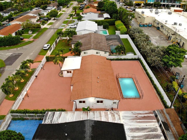4 of 40 - 9331 Sw 57th Ter, Miami, FL