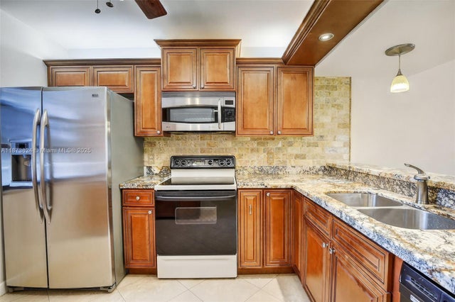 5 of 56 - 1715 Whitehall Dr 206, Davie, FL