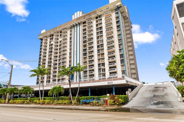 1 of 33 - 1600 S Ocean Dr 12h, Hollywood, FL