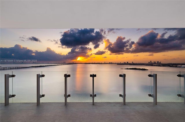 1 of 34 - 700 Ne 26th Ter 902, Miami, FL