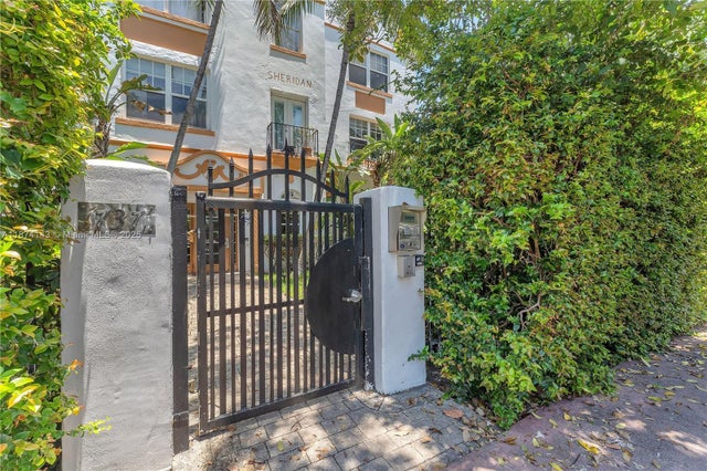 2 of 23 - 737 Jefferson Ave 305, Miami Beach, FL