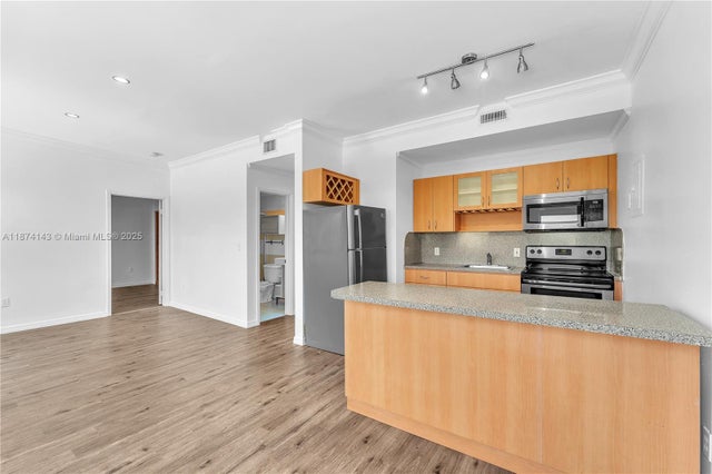 5 of 23 - 737 Jefferson Ave 305, Miami Beach, FL