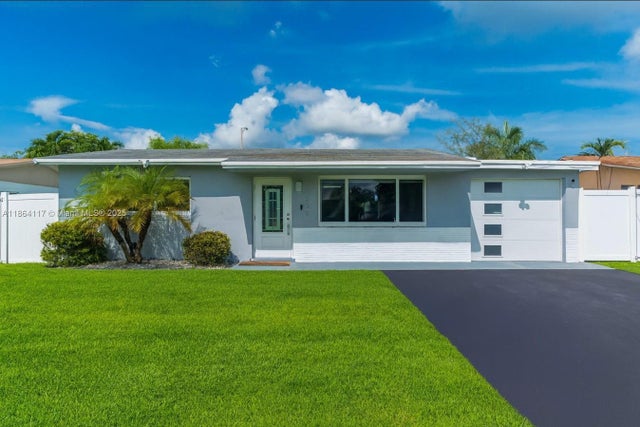 2 of 45 - 5209 Sw 95th Ave, Cooper City, FL