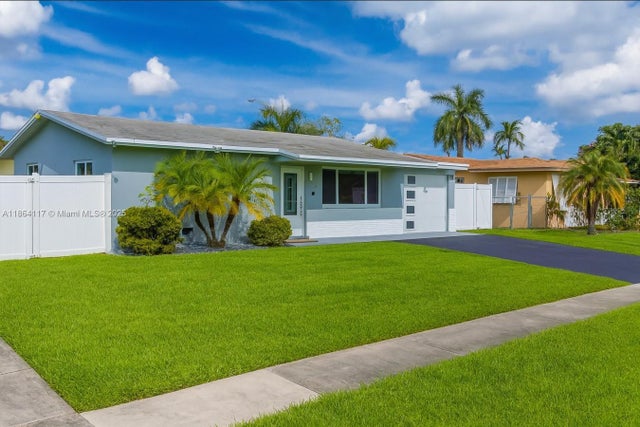 3 of 45 - 5209 Sw 95th Ave, Cooper City, FL