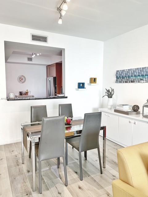 5 of 35 - 3340 Ne 190th St 1507, Aventura, FL