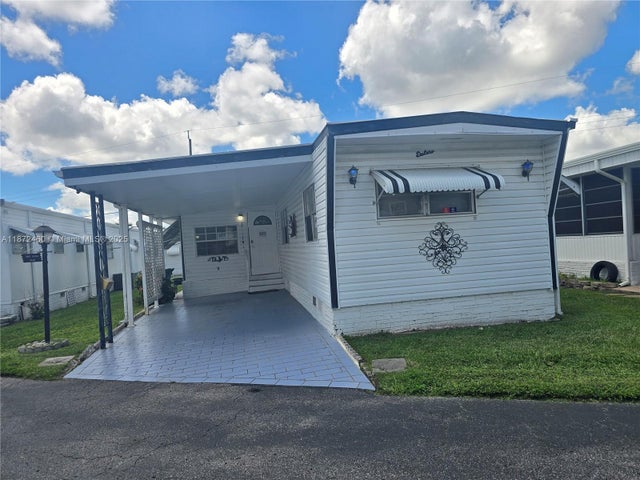 1 of 38 - 1328 S 33rd St ., Hollywood, FL