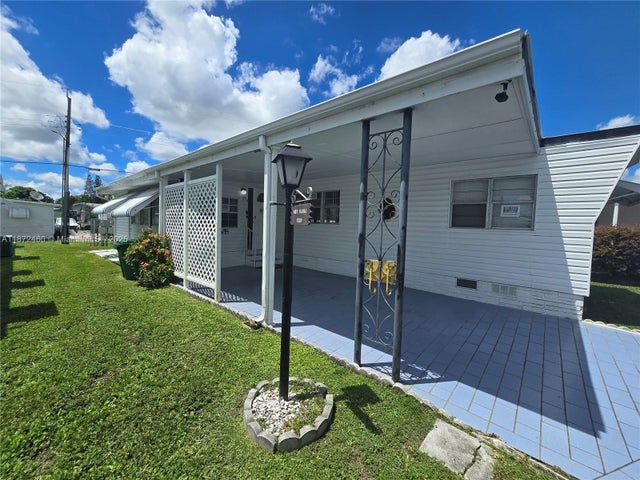 3 of 38 - 1328 S 33rd St ., Hollywood, FL