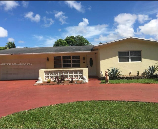 1 of 24 - 5221 Washington St, Hollywood, FL