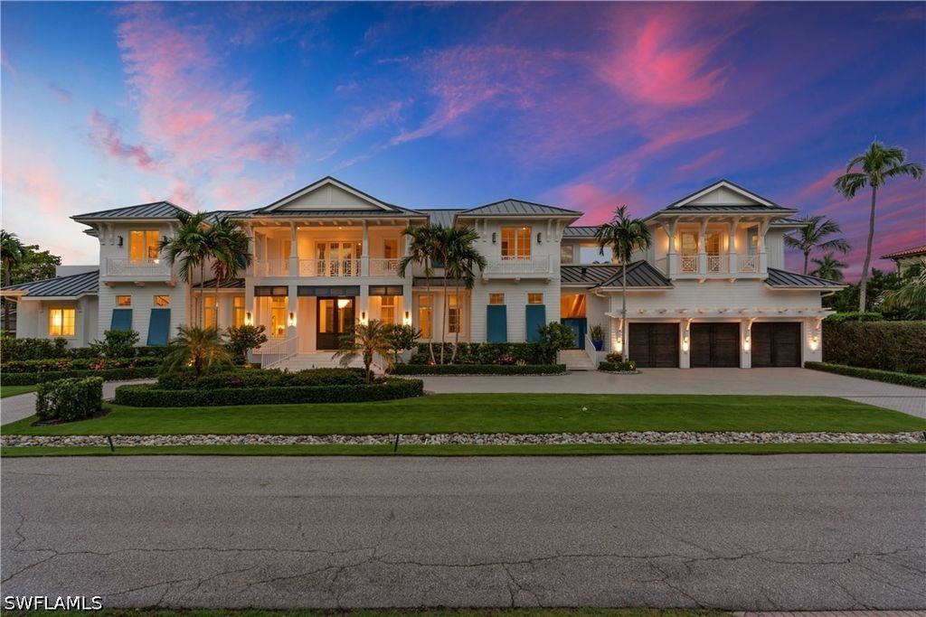 2131 Marina Dr, Naples