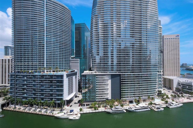 4 of 44 - 465 Brickell Ave 2002, Miami, FL