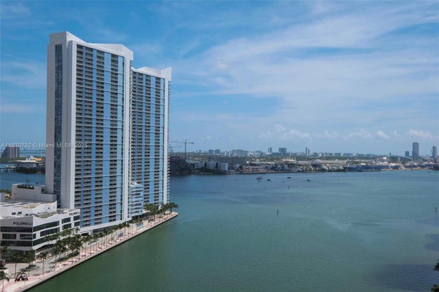 5 of 44 - 465 Brickell Ave 2002, Miami, FL
