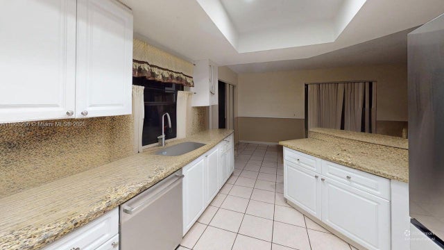 2 of 11 - 15552 Sw 54th Ter, Miami, FL