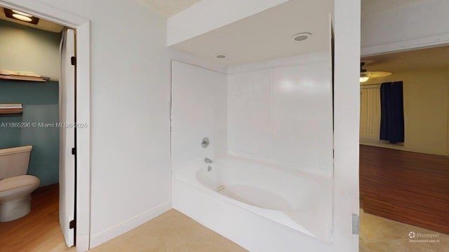 4 of 11 - 15552 Sw 54th Ter, Miami, FL