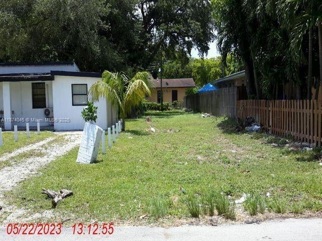 1 of 2 - 6040 Arthur St, Hollywood, FL