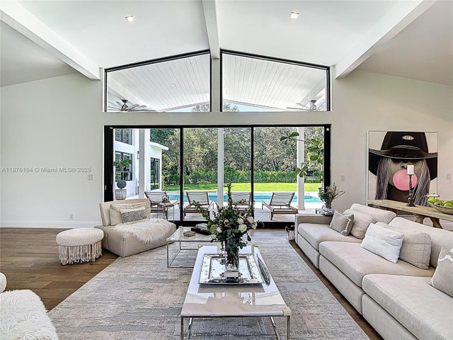 1 of 17 - 6000 Sw 120th St, Pinecrest, FL