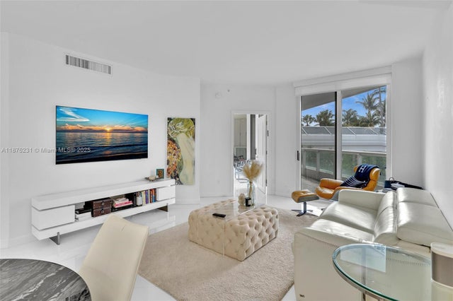 4 of 85 - 21050 Point Pl 302, Aventura, FL