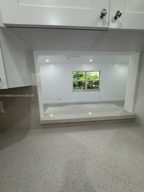 4 of 6 - 2905 Pierce St 10, Hollywood, FL