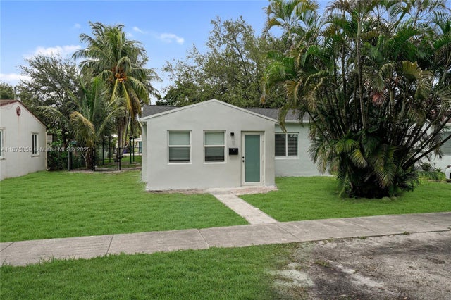 2 of 22 - 2431 Coolidge St, Hollywood, FL