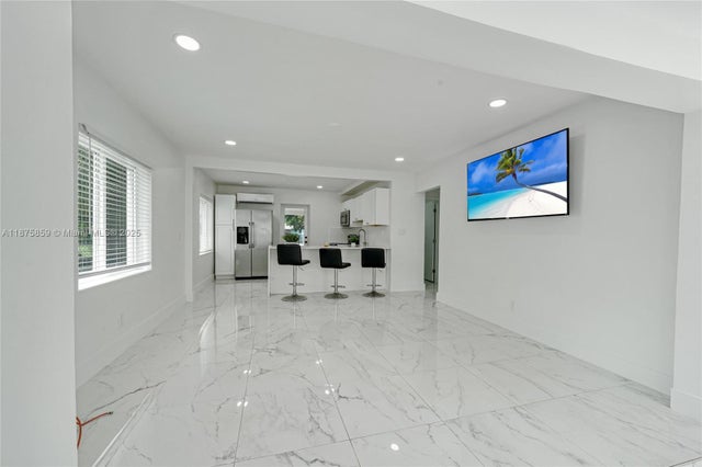 5 of 22 - 2431 Coolidge St, Hollywood, FL