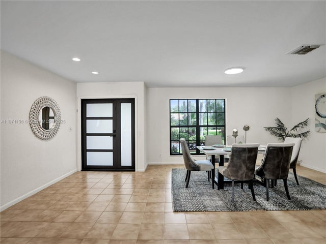4 of 79 - 11300 Shady Lane, Plantation, FL