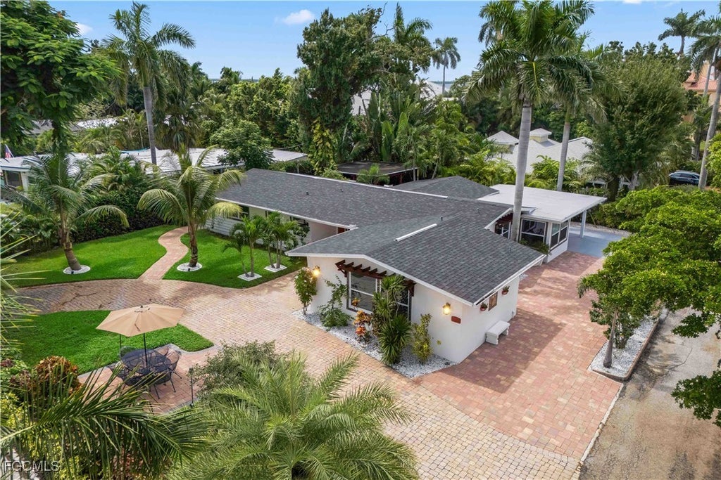 2702 Mcgregor Blvd, Fort Myers