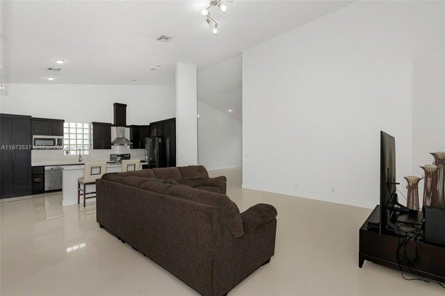 4 of 37 - 5959 Nw 74th St, Parkland, FL