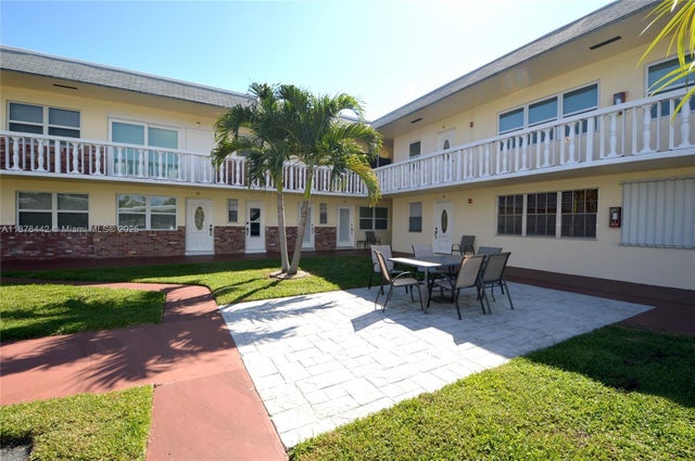 1 of 20 - 1451 N 12th Ct 8b, Hollywood, FL