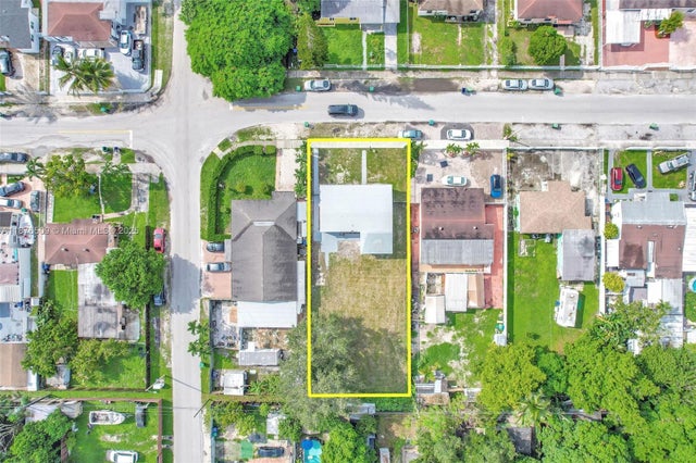 3 of 27 - 3315 Nw 98th St, Miami, FL