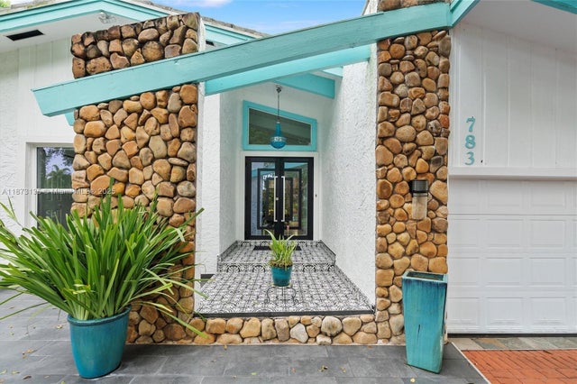 4 of 47 - 783 W Coco Plum Cir, Plantation, FL