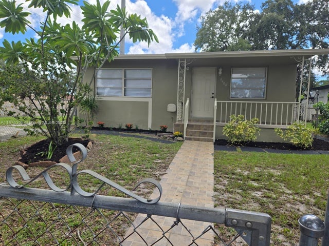 1 of 15 - 6400 Meade St, Hollywood, FL